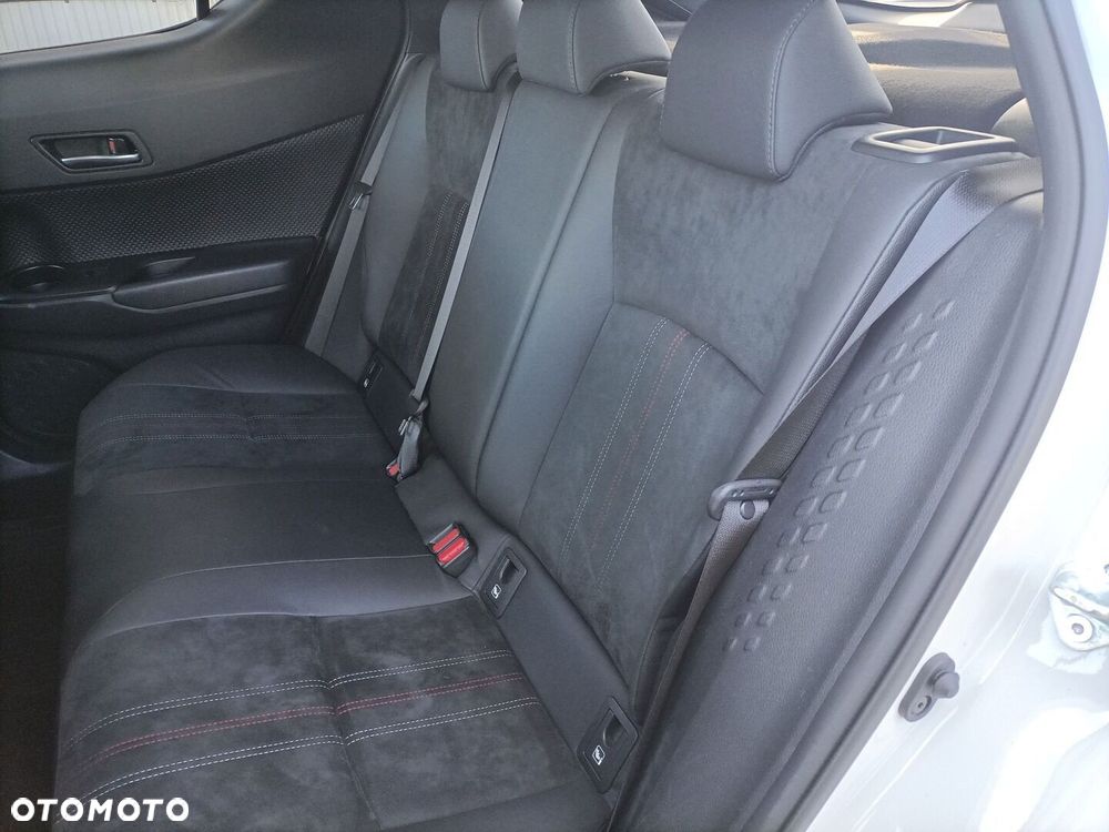 Toyota C-HR 1.8 Hybrid GPF GR Sport - 12
