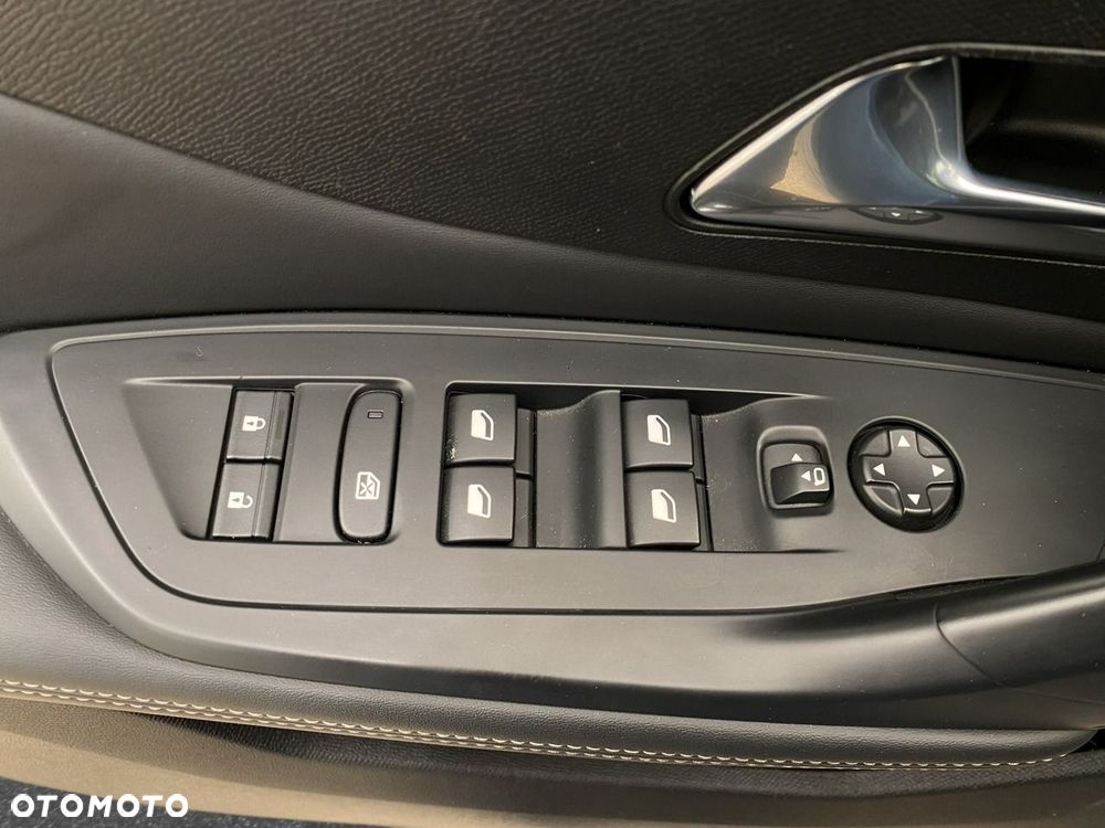 Peugeot 308 - 14