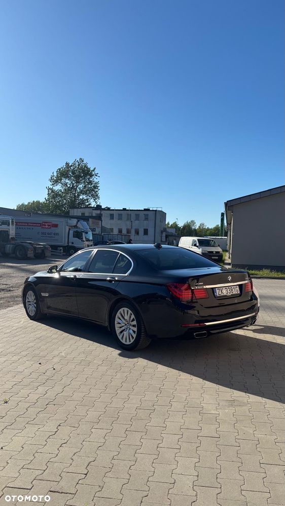 BMW Seria 7 740d - 9