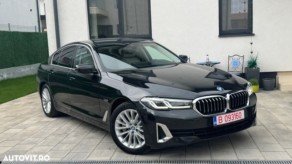 BMW Seria 5 530e Aut. Luxury Line - 1