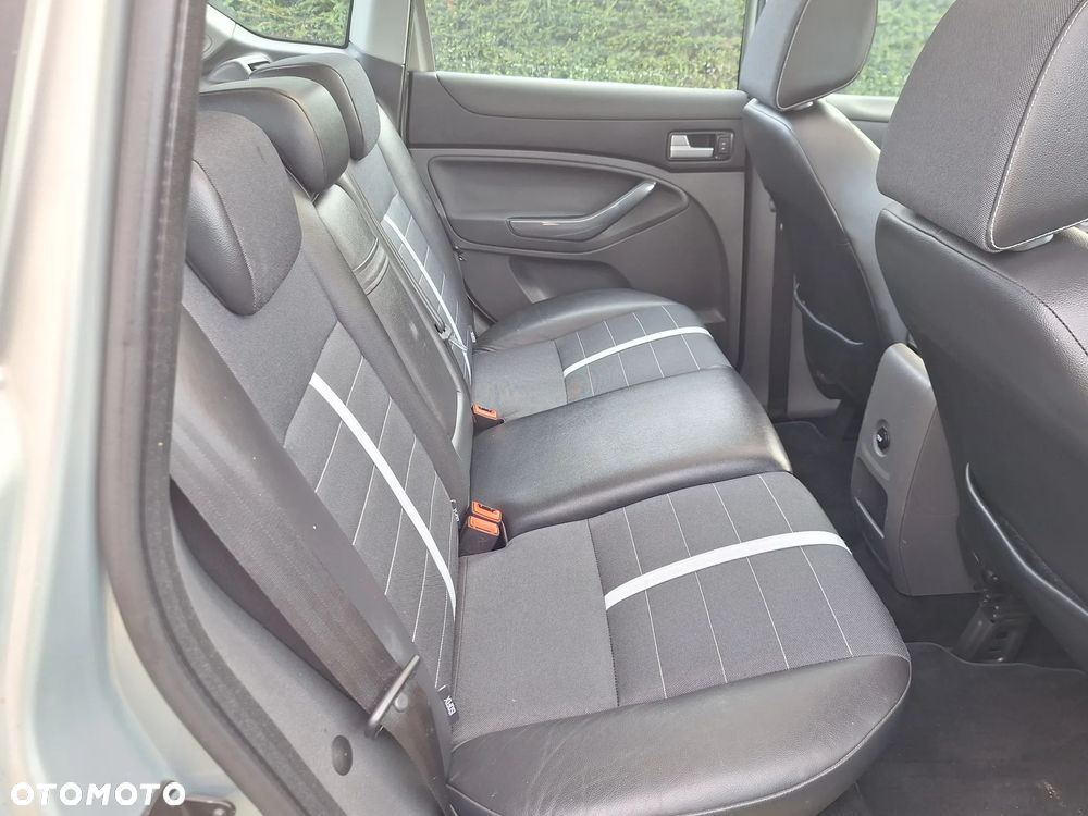 Ford Kuga 2.0 TDCi Titanium - 29