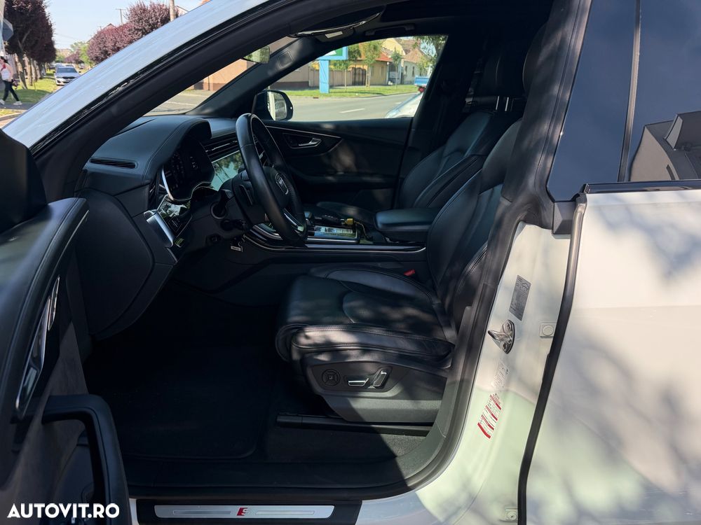 Audi Q8 - 13