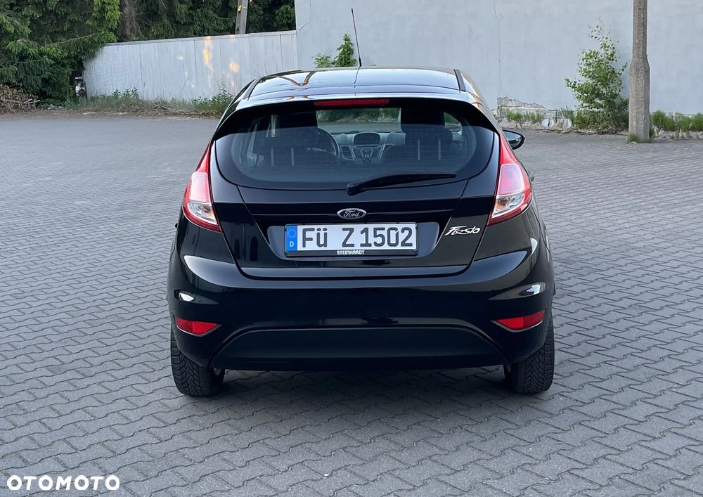 Ford Fiesta 1.25 Ghia - 28