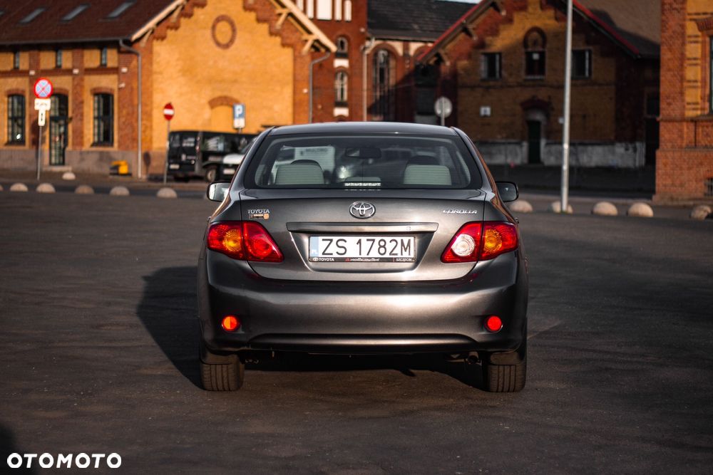Toyota Corolla 1.6 VVT-i Prestige Start - 4