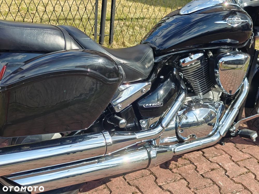 Suzuki Intruder - 13