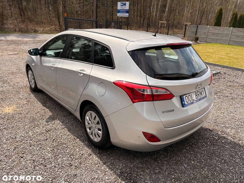Hyundai i30 1.4 CRDi Comfort - 4