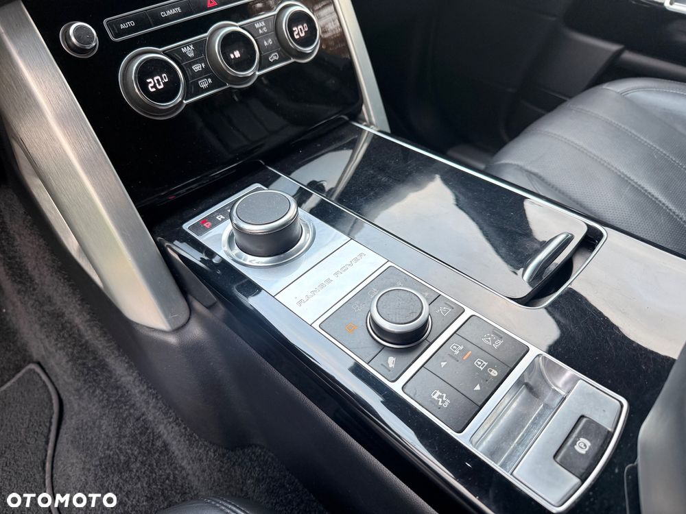 Land Rover Range Rover 4.4SD V8 LWB Vogue - 17