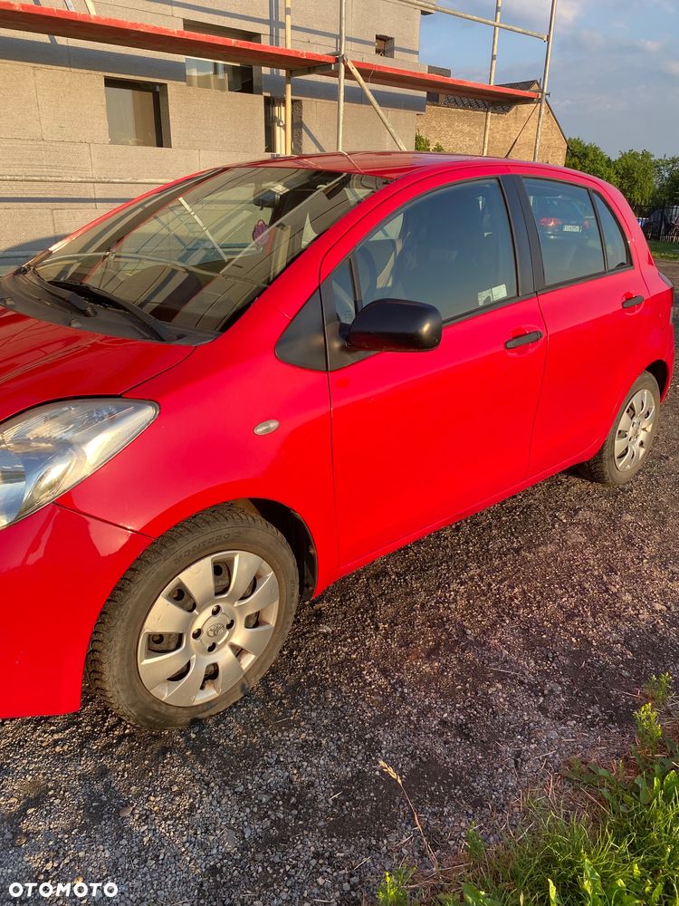 Toyota Yaris - 2