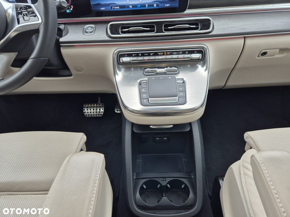 Mercedes-Benz Klasa V - 19