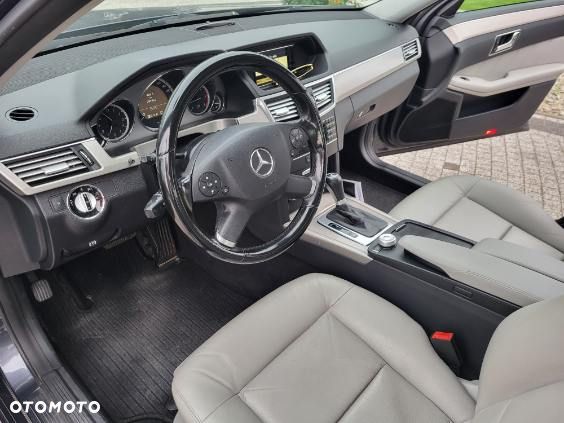Mercedes-Benz Klasa E 220 CDI DPF BlueEFFICIENCY Automatik Avantgarde - 13