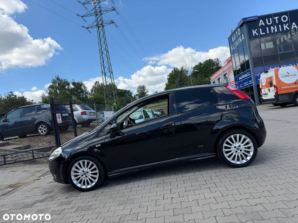 Fiat Punto 1.4 16V Dynamic - 4