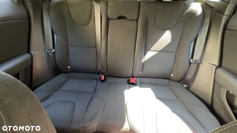 Volvo V40 D3 Kinetic - 5