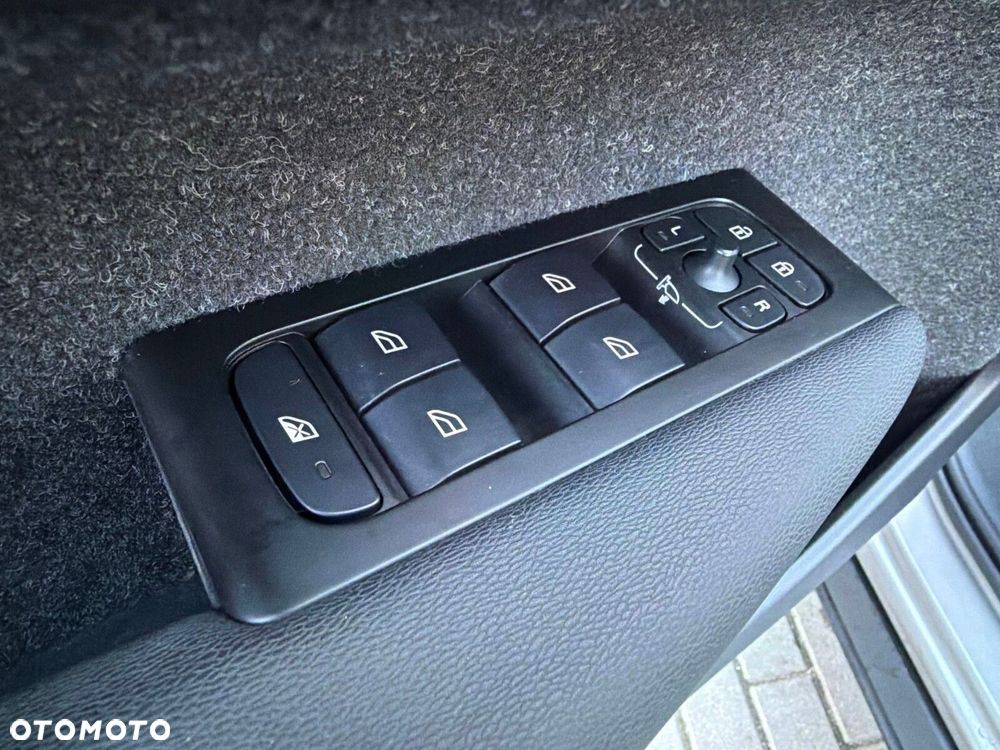 Volvo XC 40 - 20