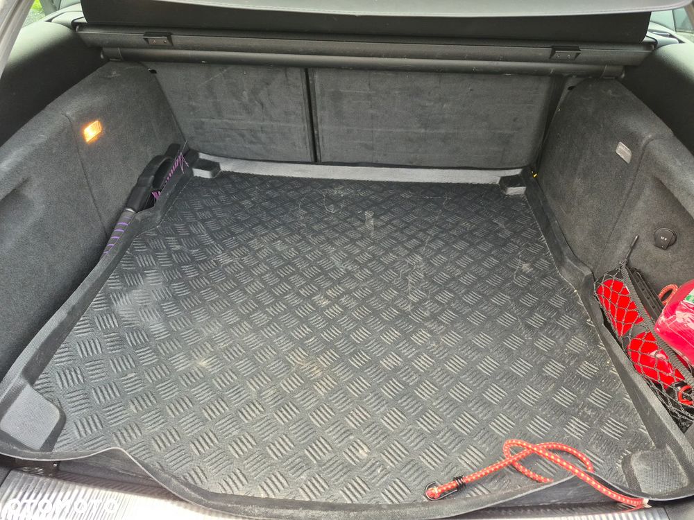 Audi A4 Avant 2.0 TDI DPF Attraction - 13