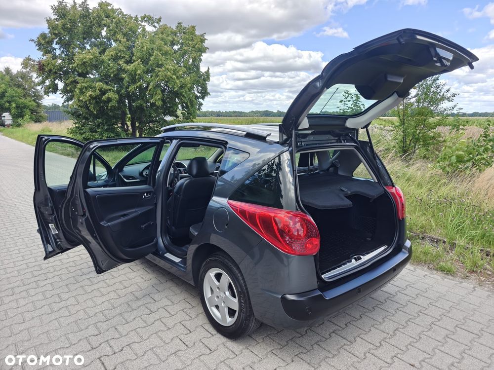 Peugeot 207 - 27