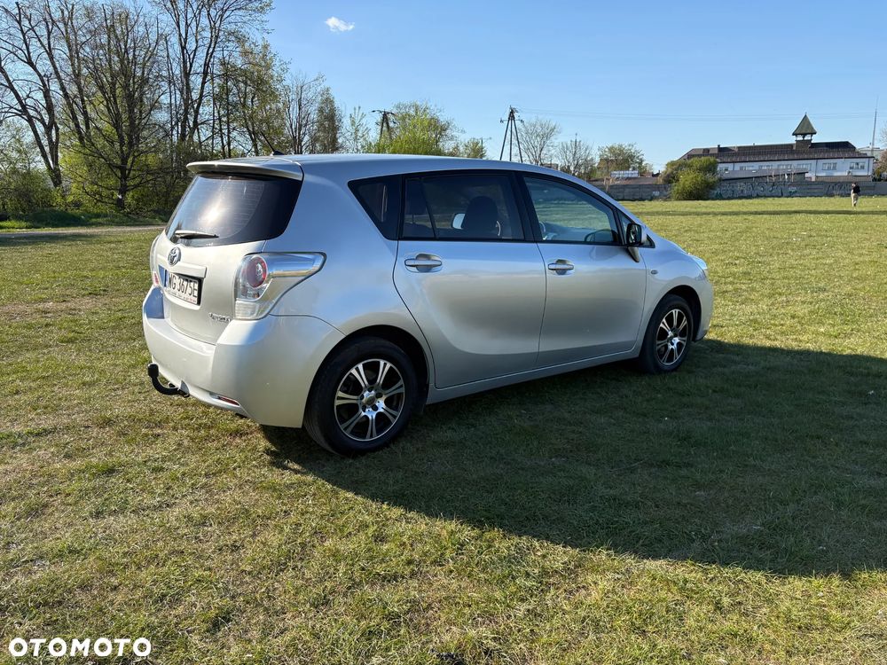 Toyota Verso 1.8 Sol 7os - 2