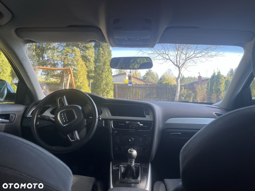 Audi A4 Limousine - 7