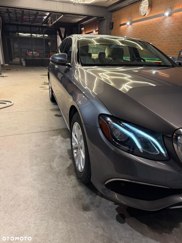 Mercedes-Benz Klasa E - 2