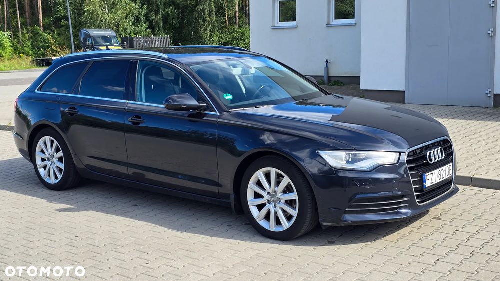 Audi A6 Avant - 1