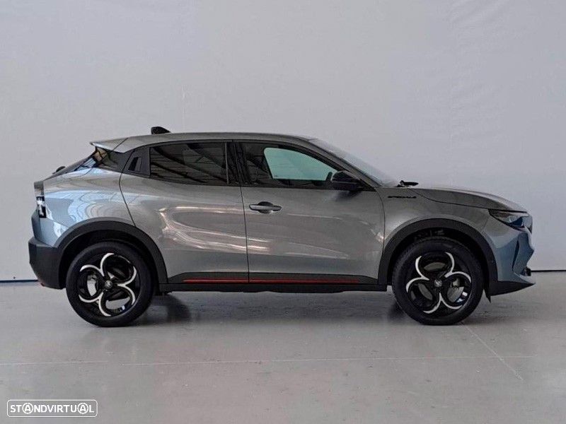 Alfa Romeo Junior 1.2 Speciale eDCT6 - 4