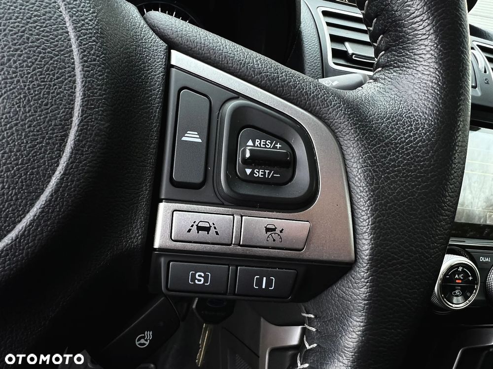 Subaru Forester 2.0 i Platinum Lineartronic - 27