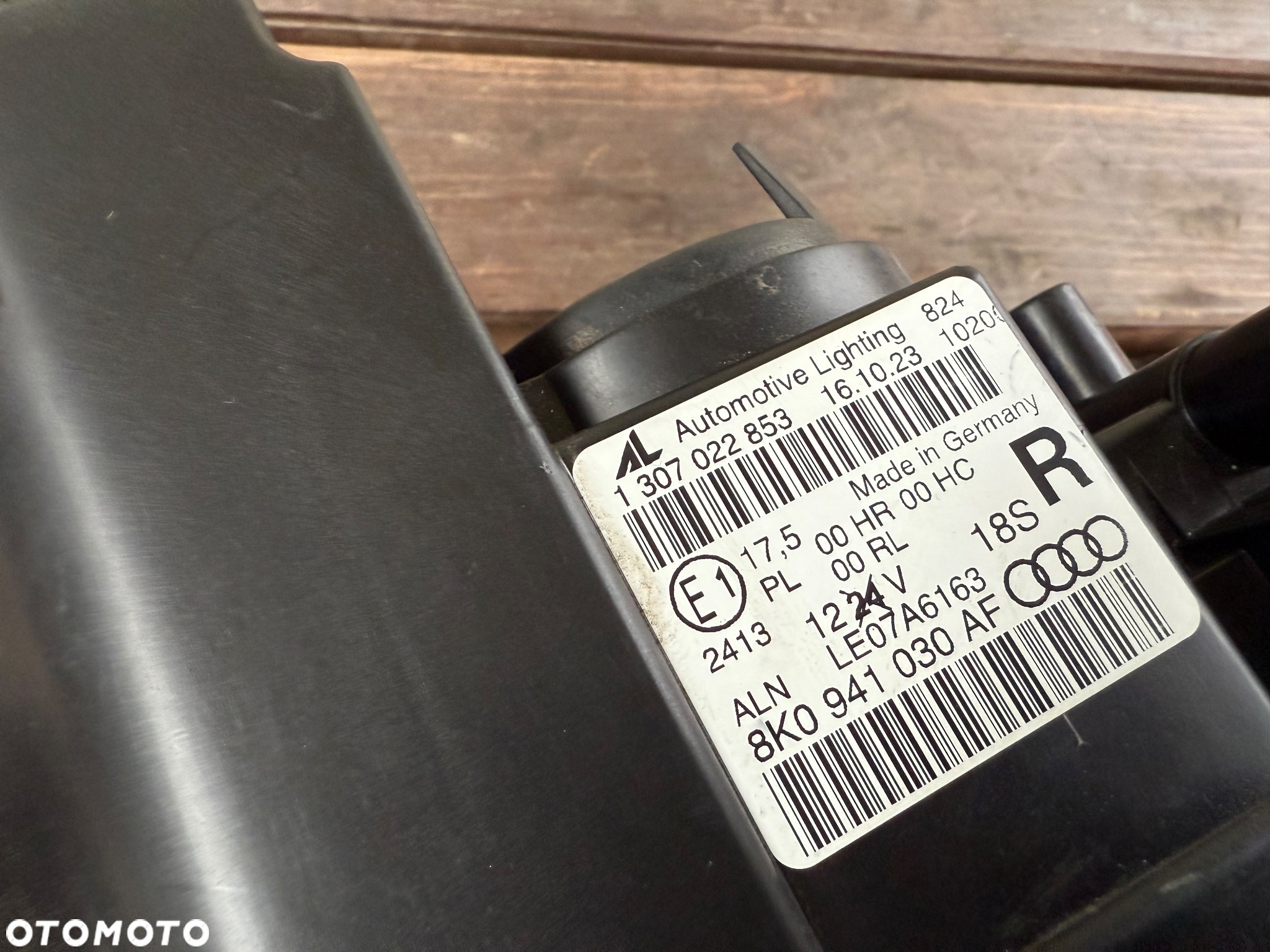 Lampa prawa przednia Audi A4 B8 - 7