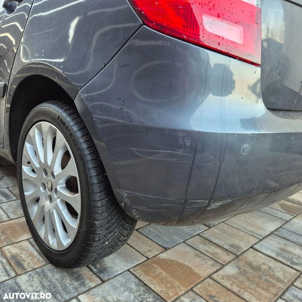 Skoda Fabia 1.2 HTP Cool Colour Edition - 15