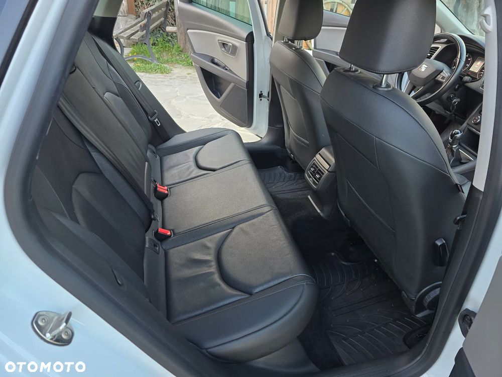Seat Leon 2.0 TDI DPF Start&Stop XCELLENCE - 24