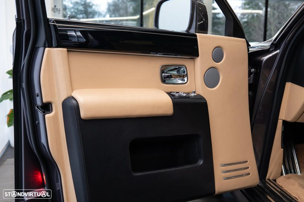 Rolls Royce Phantom 6.8 V12 - 18
