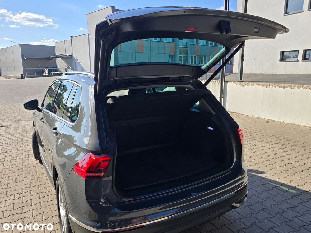 Volkswagen Tiguan 2.0 TDI SCR 4Mot Elegance DSG - 25