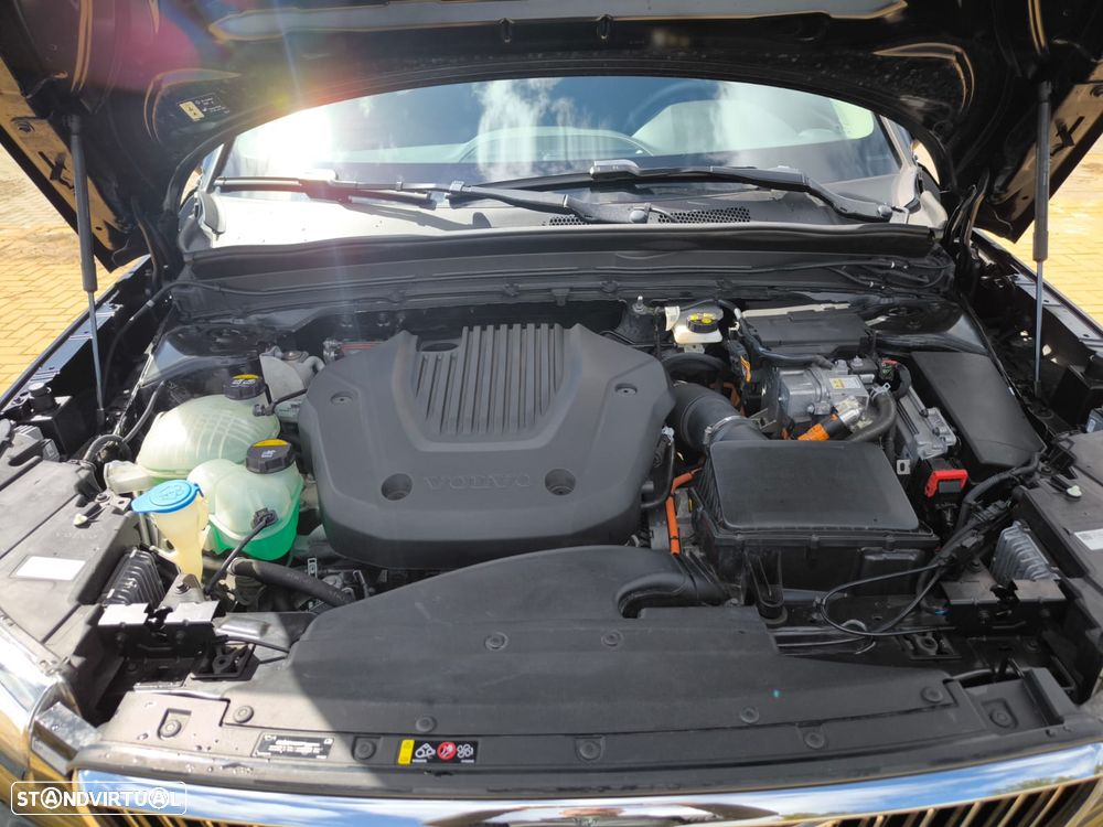 Volvo XC 40 1.5 T5 PHEV Momentum Plus - 9