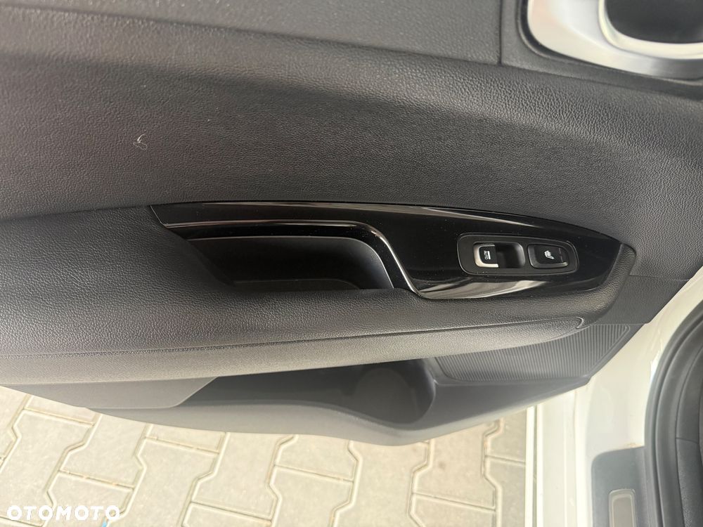 Kia Optima 1.7 CRDI XL DCT - 24