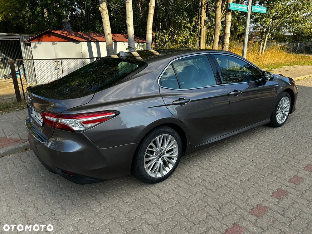 Toyota Camry Business Edition - 6