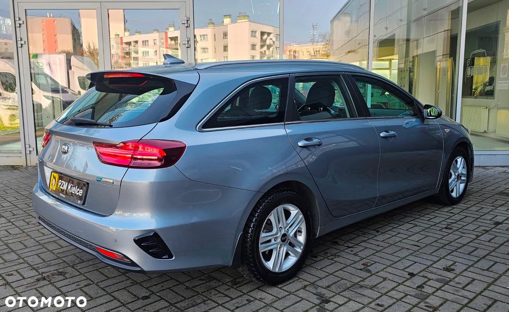 Kia Ceed ver-1-6-crdi-mhev-m - 8