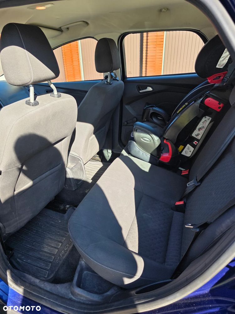 Ford Focus 1.0 EcoBoost Trend - 10