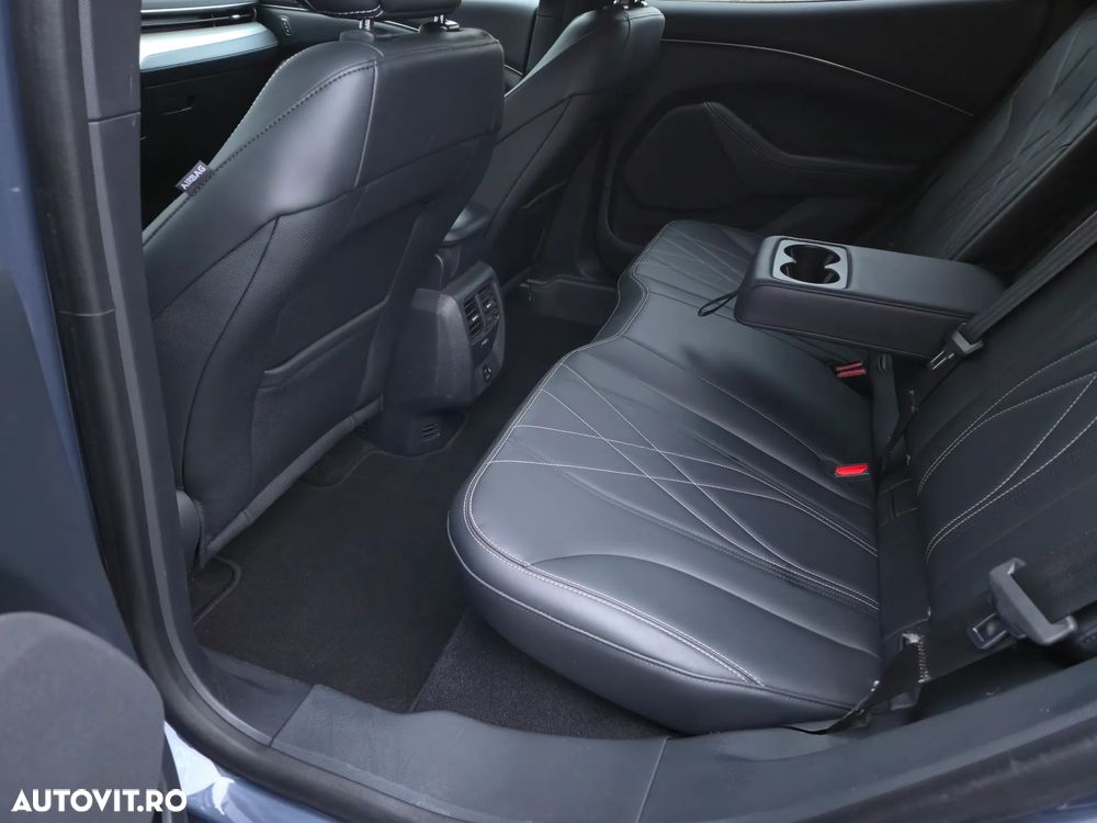 Ford Mustang Mach-E PREMIUM - 25