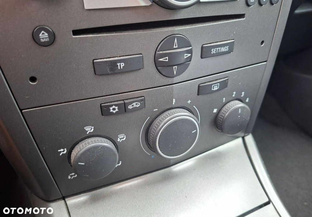 Opel Astra - 25