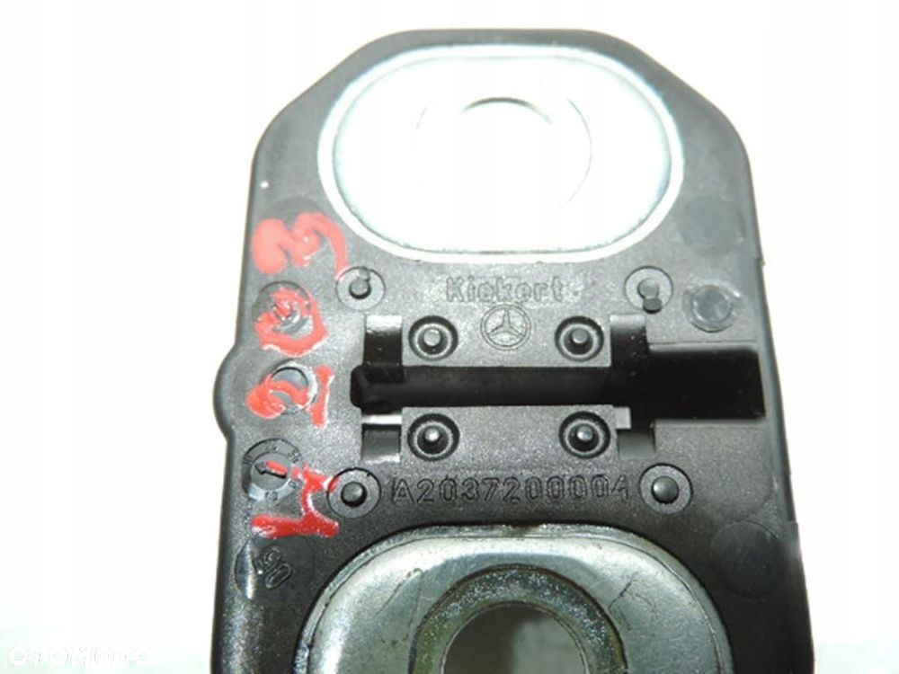 RYGIEL ZAMKA DRZWI MERCEDES W203 - 4