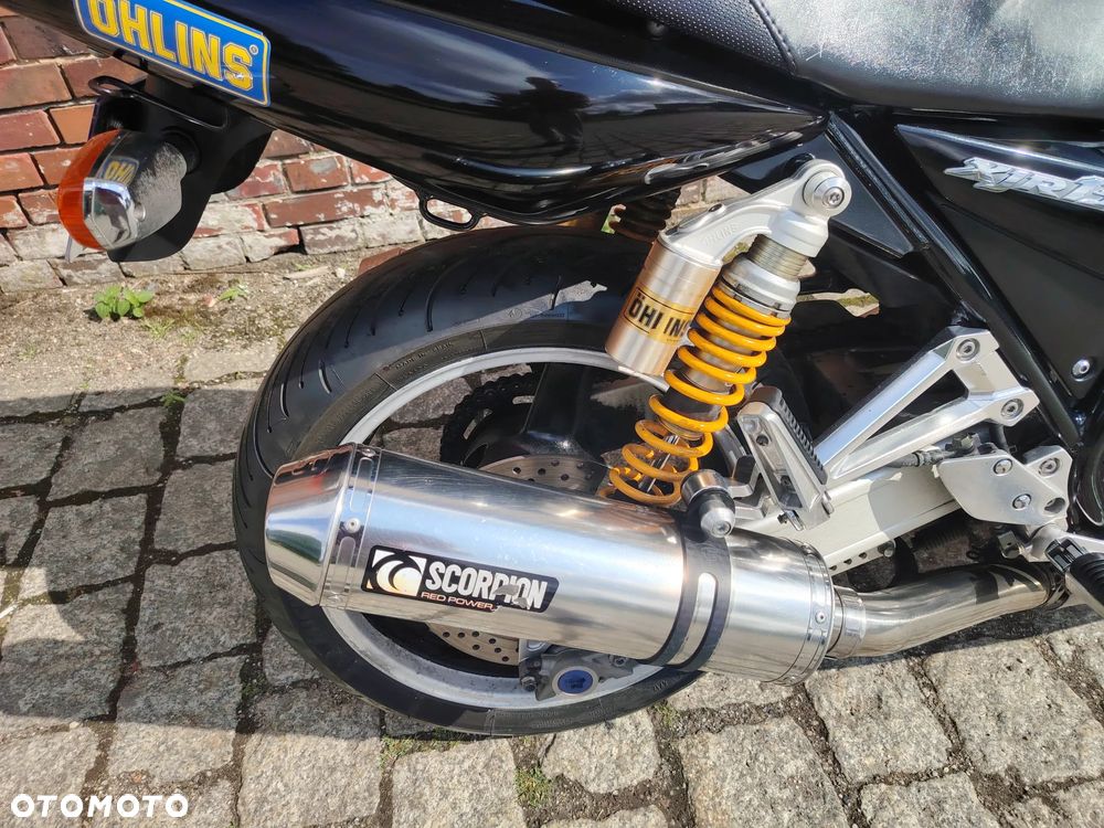 Yamaha XJR - 12