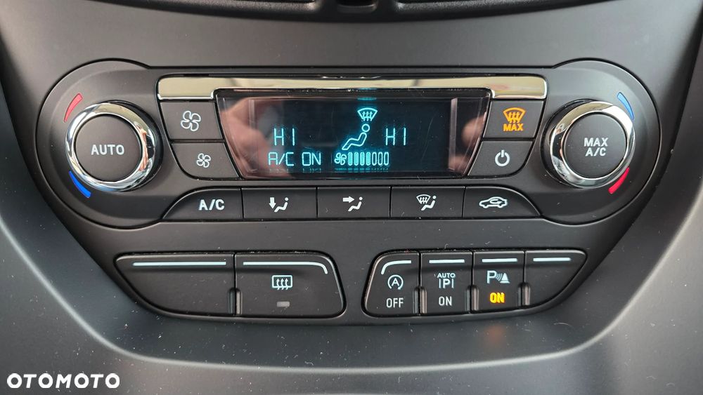 Ford Grand C-MAX 1.6 TDCi Titanium - 19