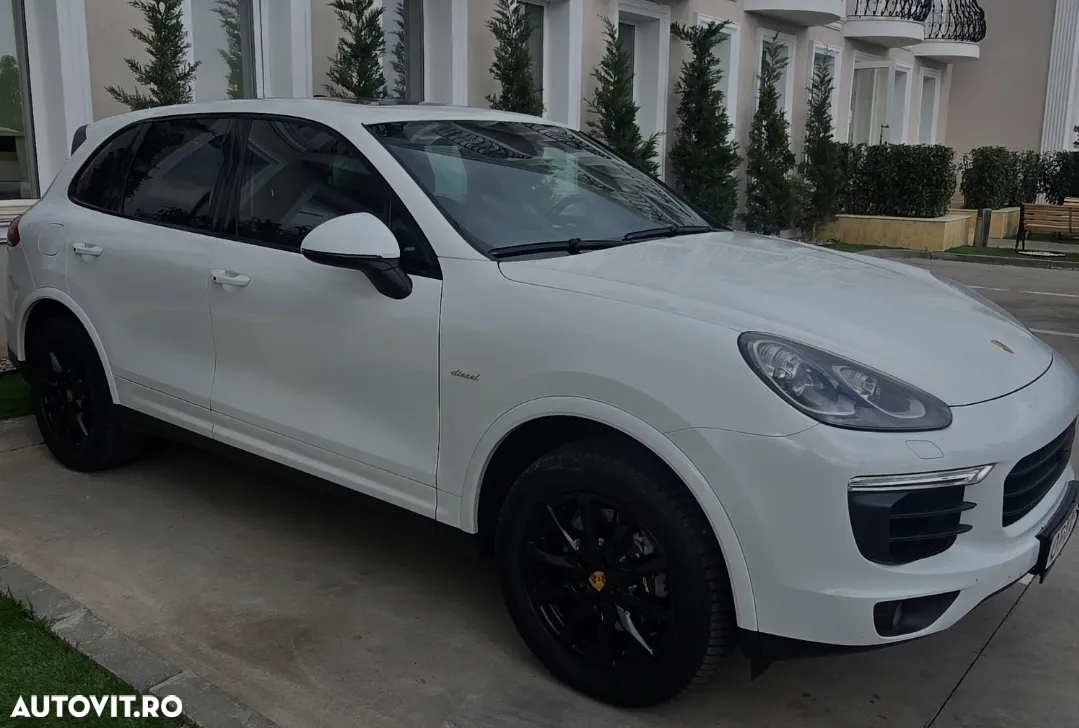 Porsche Cayenne Diesel Platinum Edition - 3