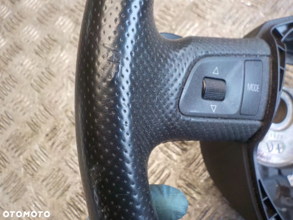 AUDI A4 B7 KIEROWNICA CZARNA SKÓRA MULTIFUNKCJA ŁOPATKI 8P0419091BM - 5