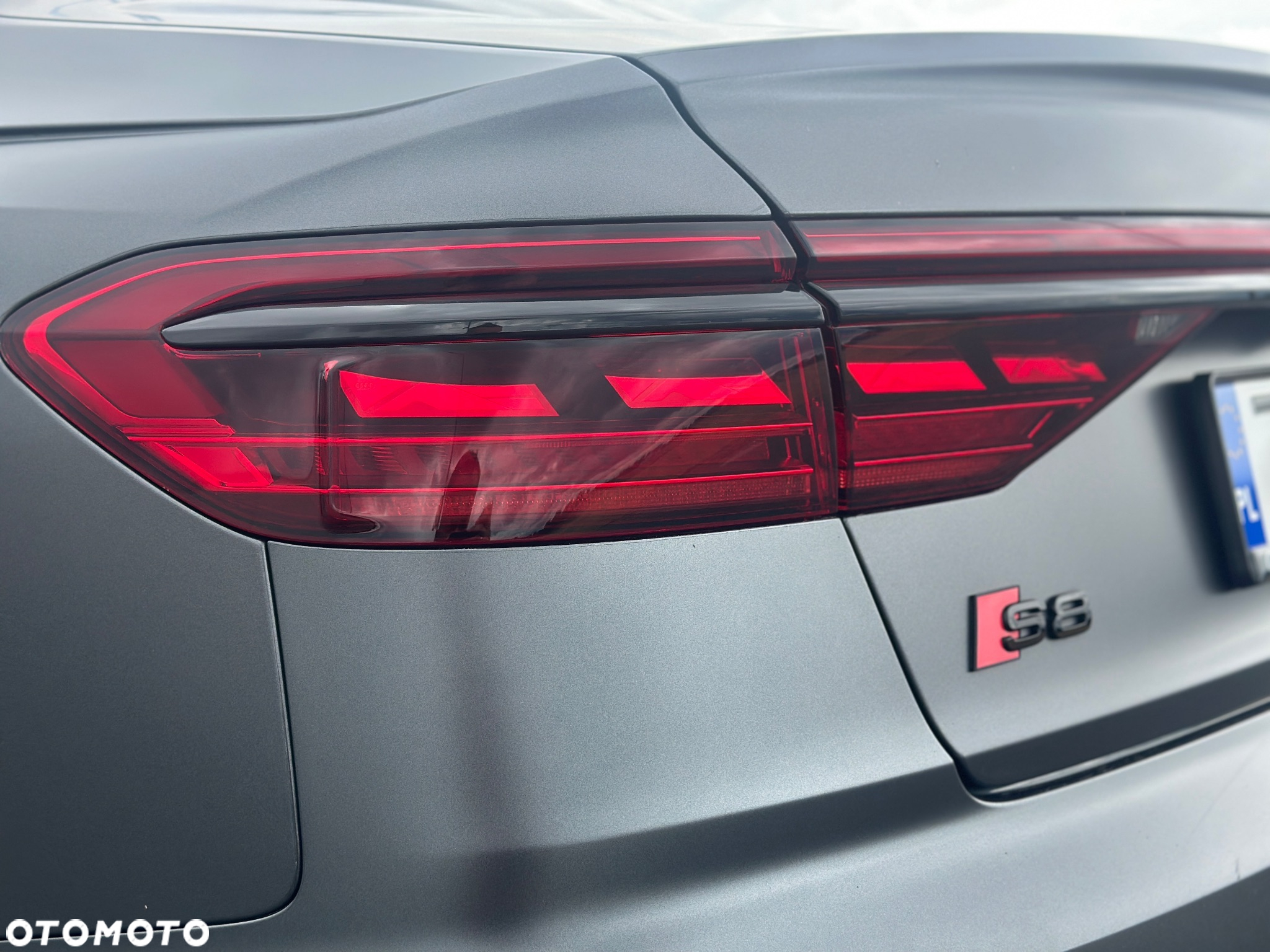 Audi S8 - 8