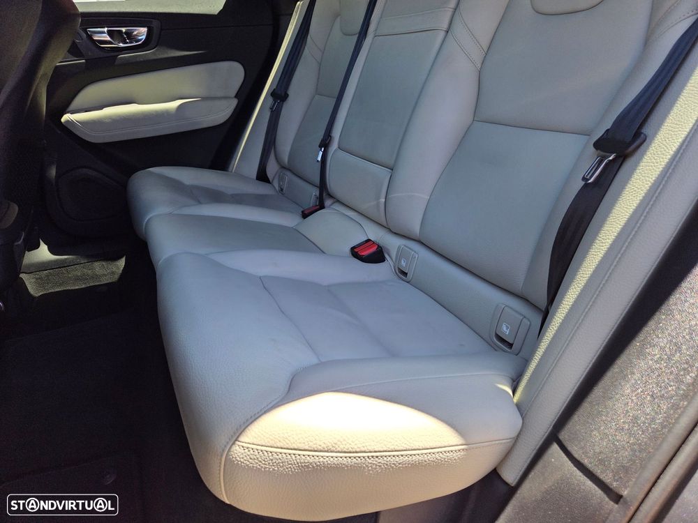 Volvo XC 60 2.0 D4 Inscription Geartronic - 34