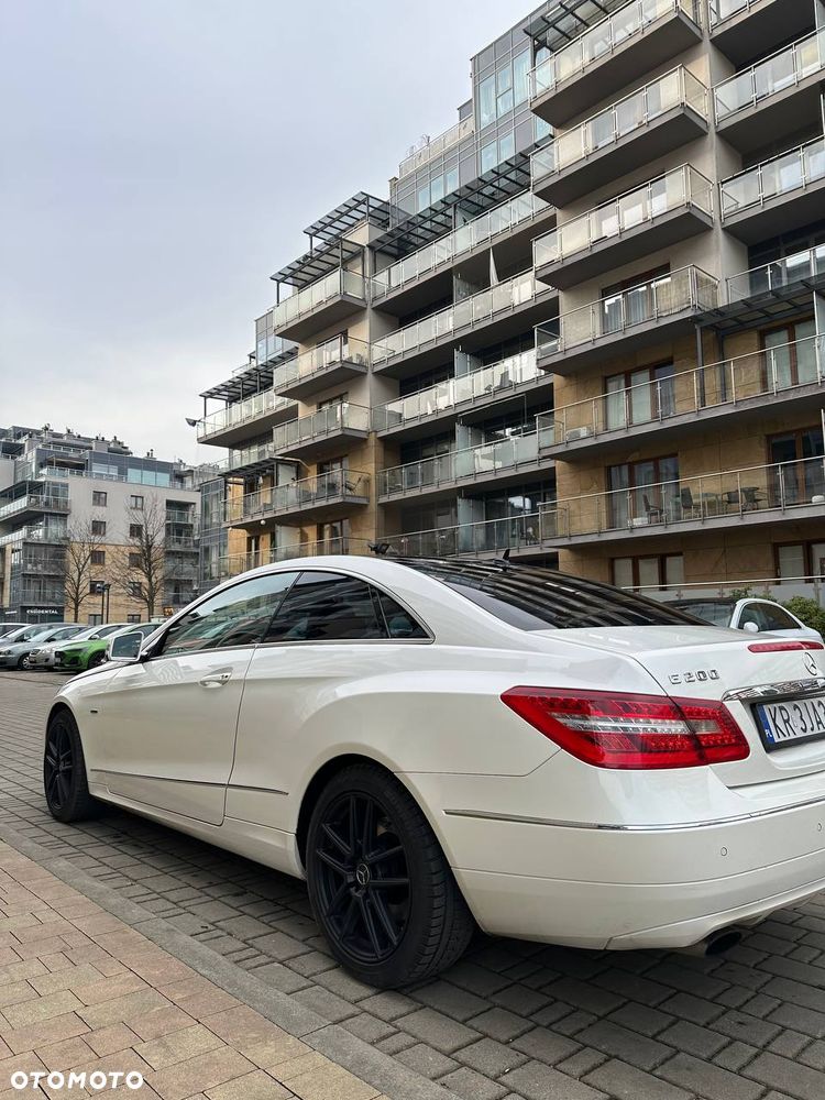 Mercedes-Benz Klasa E - 28