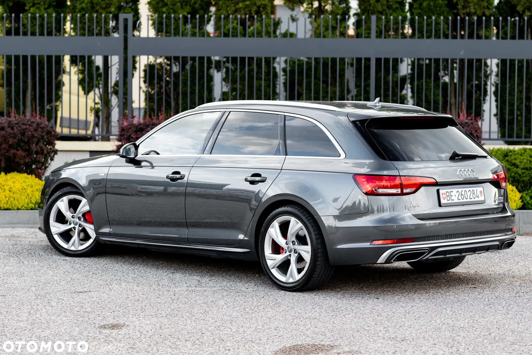 Audi A4 Avant 40 TDI quattro S tronic S line - 14