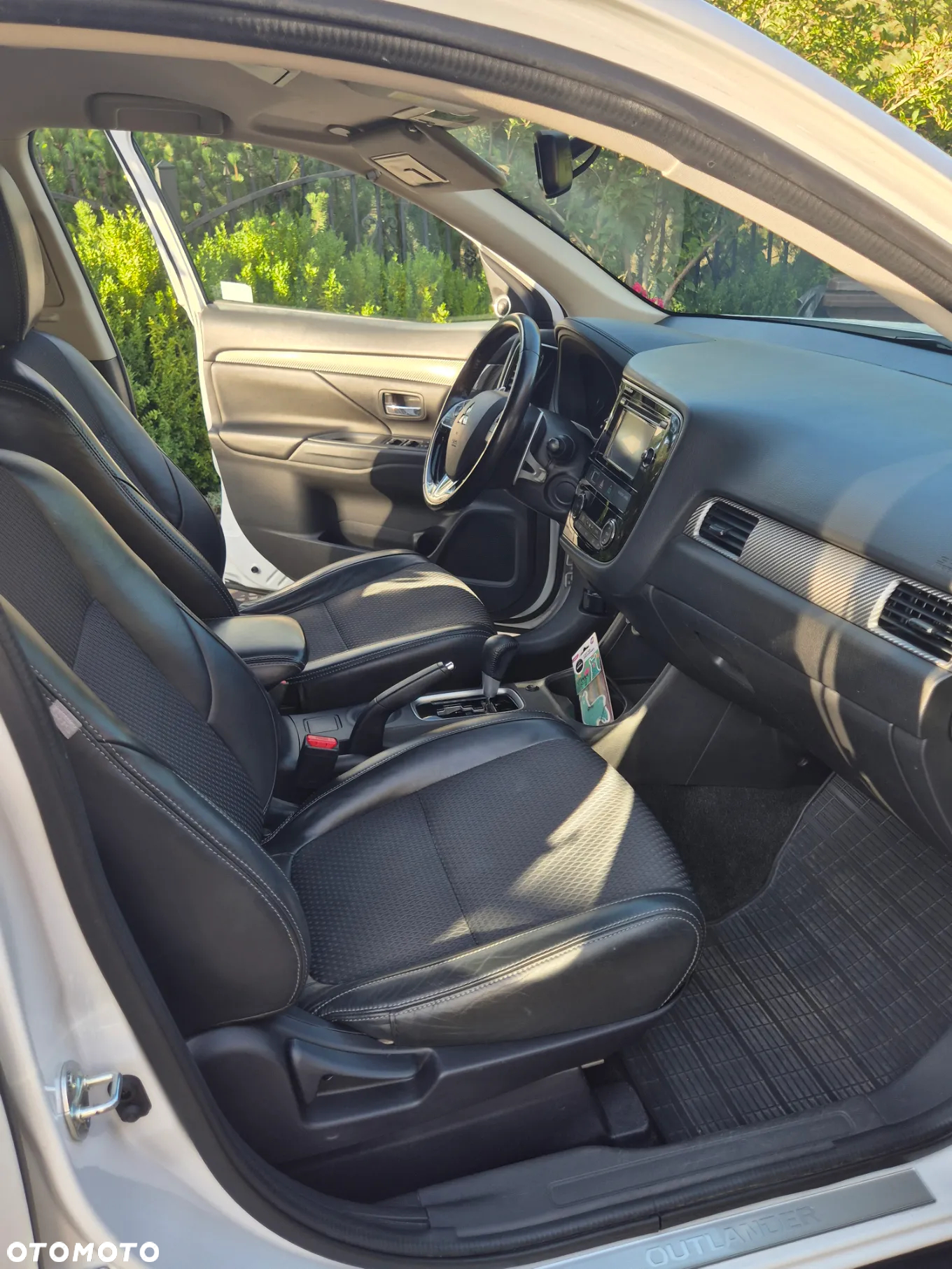 Mitsubishi Outlander 2.2 DID Intense + 4WD - 7
