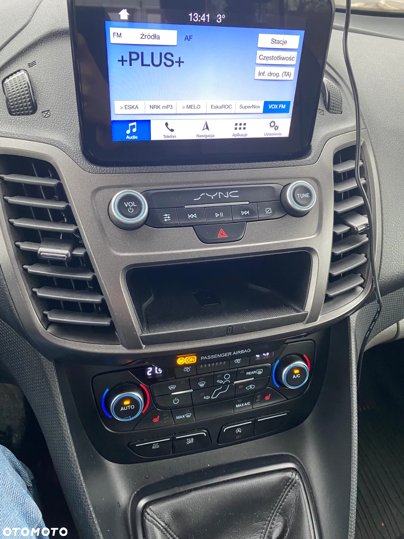 Ford Tourneo Connect 1.5 EcoBlue Titanium - 2