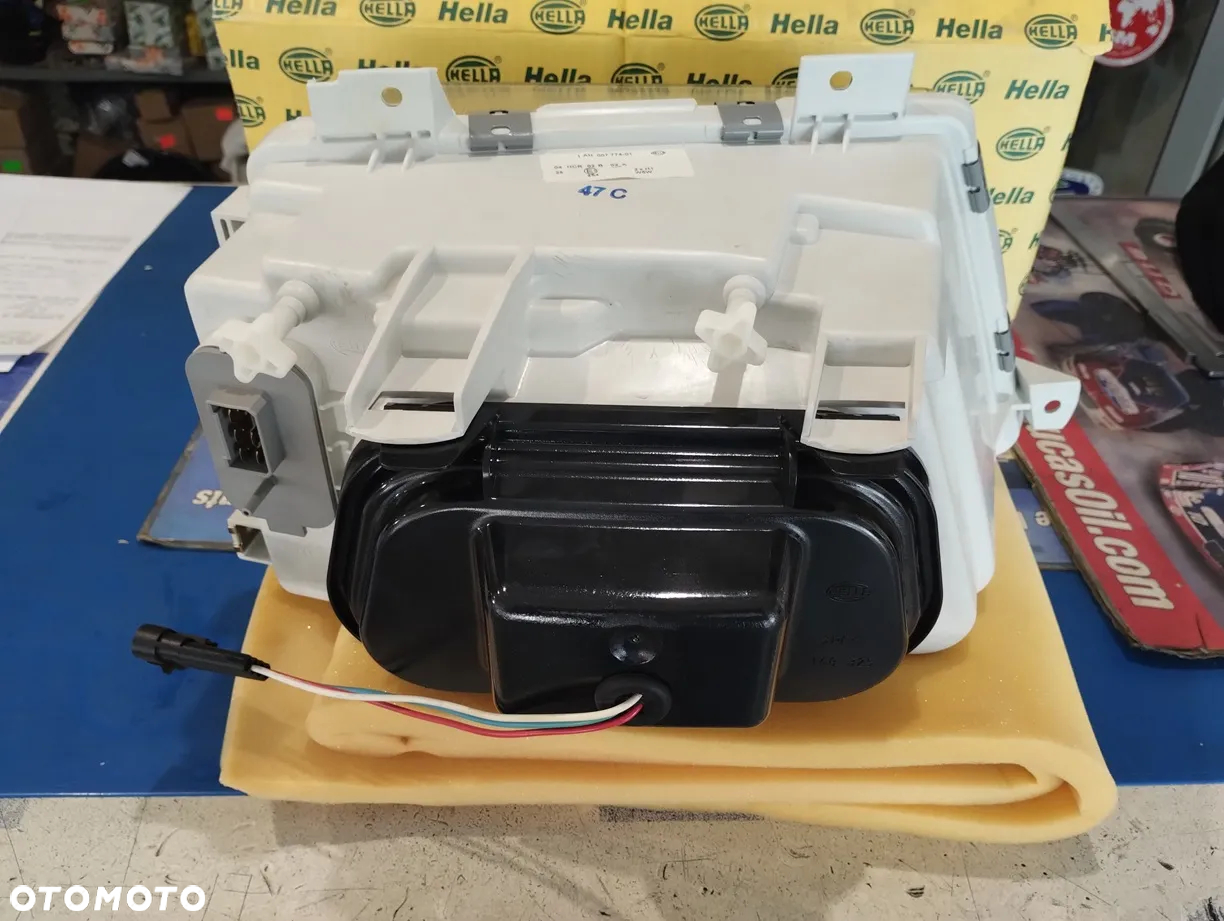 REFLEKTOR LAMPA PRZEDNIA LEWA 1 AH 007 774-011 670 820 05 61 MERCEDES VARIO 1996-2013 - 2