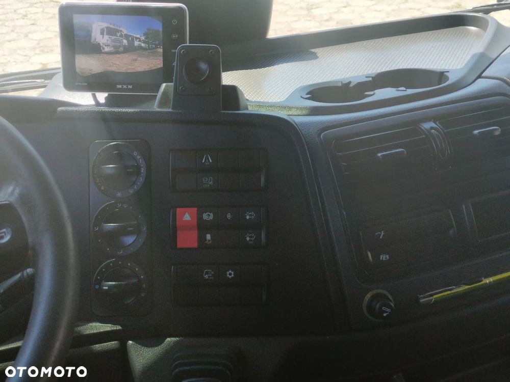 Mercedes-Benz ATEGO - 15